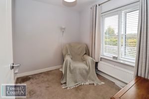 LAMBOURNE- click for photo gallery